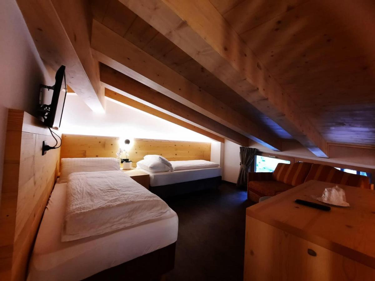 Alpen Hotel Vidi Madonna Buitenkant foto