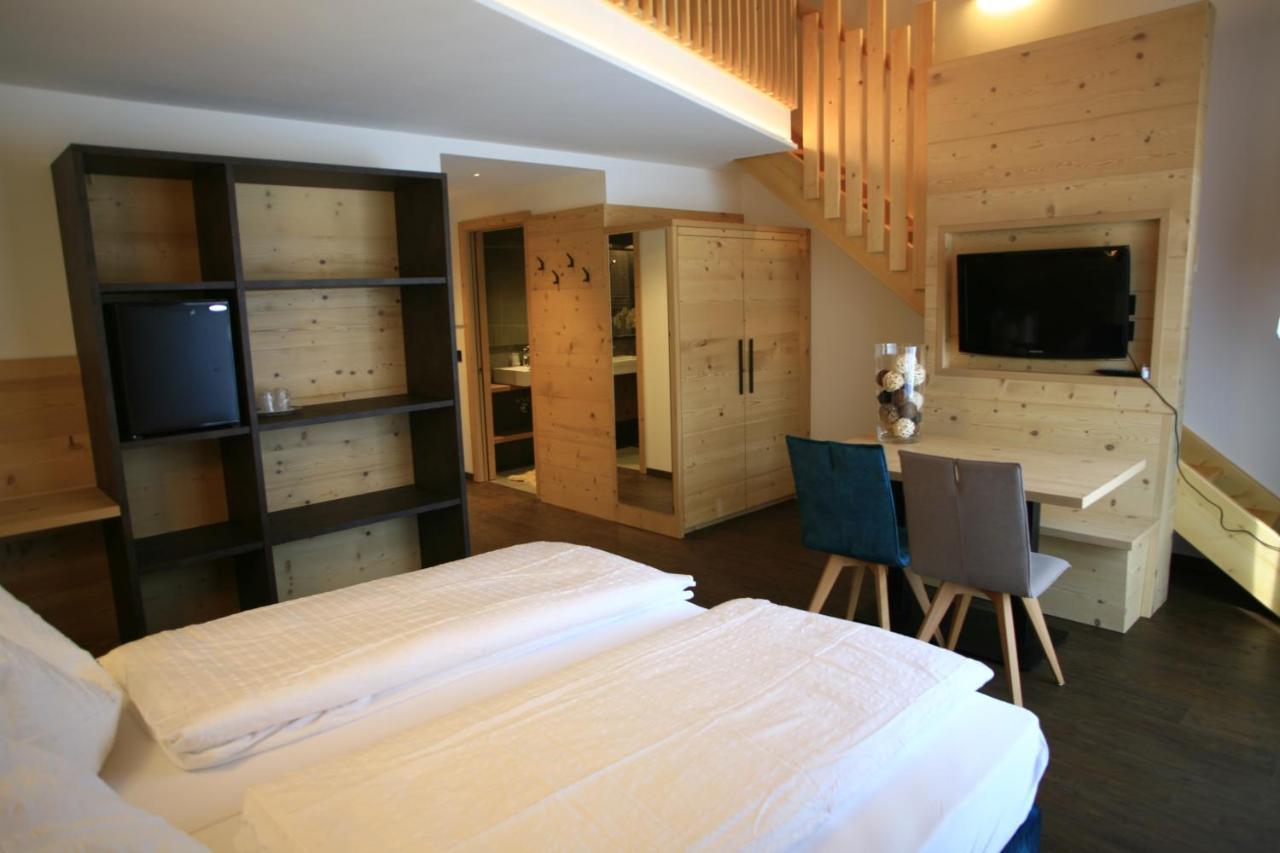 Alpen Hotel Vidi Madonna Buitenkant foto