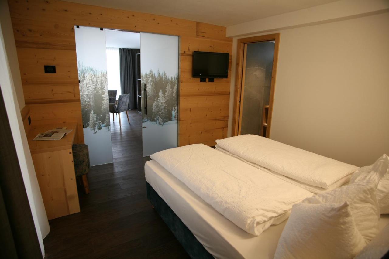 Alpen Hotel Vidi Madonna Buitenkant foto