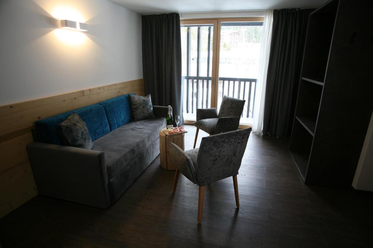 Alpen Hotel Vidi Madonna Buitenkant foto