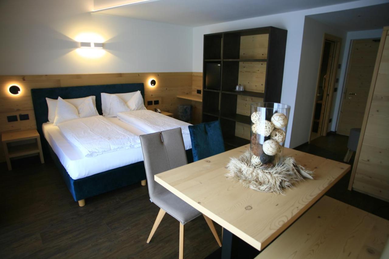 Alpen Hotel Vidi Madonna Buitenkant foto