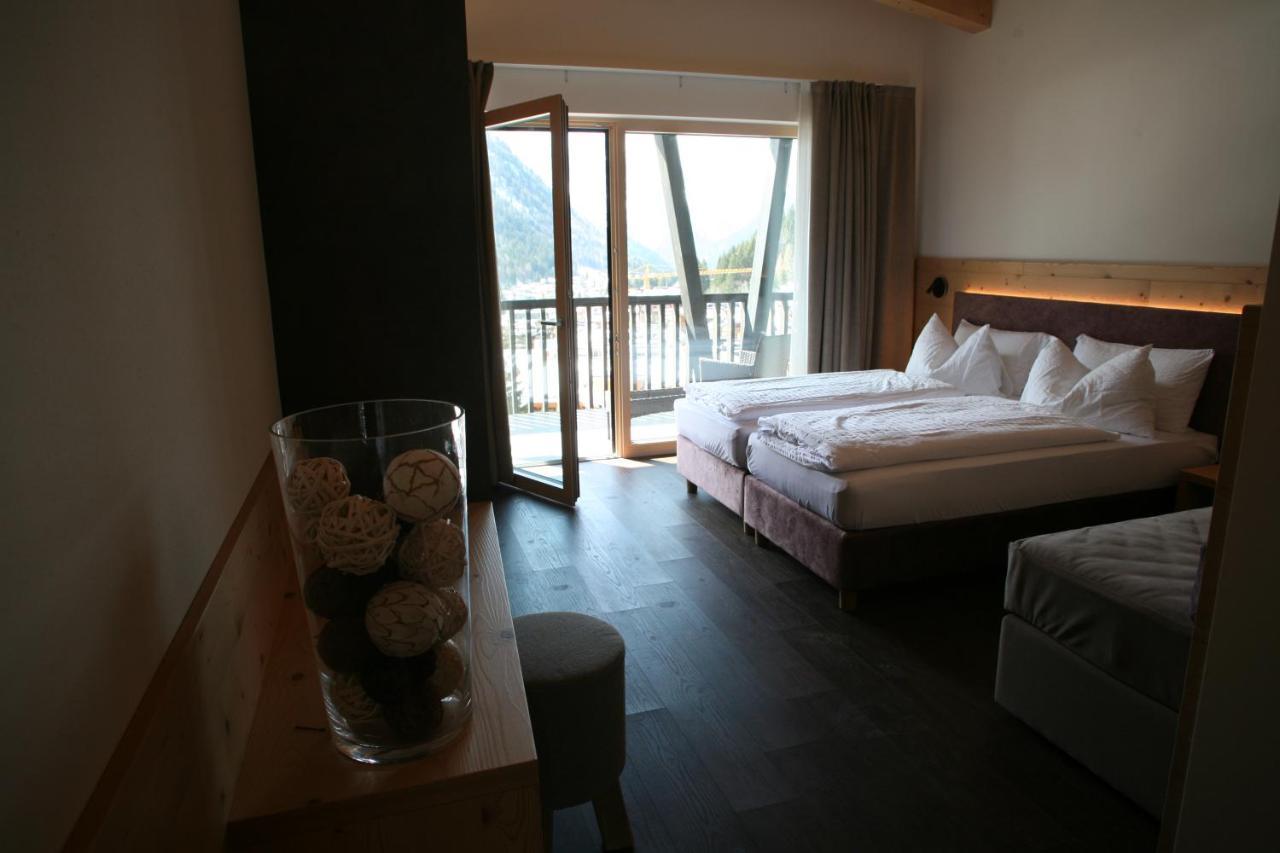 Alpen Hotel Vidi Madonna Buitenkant foto