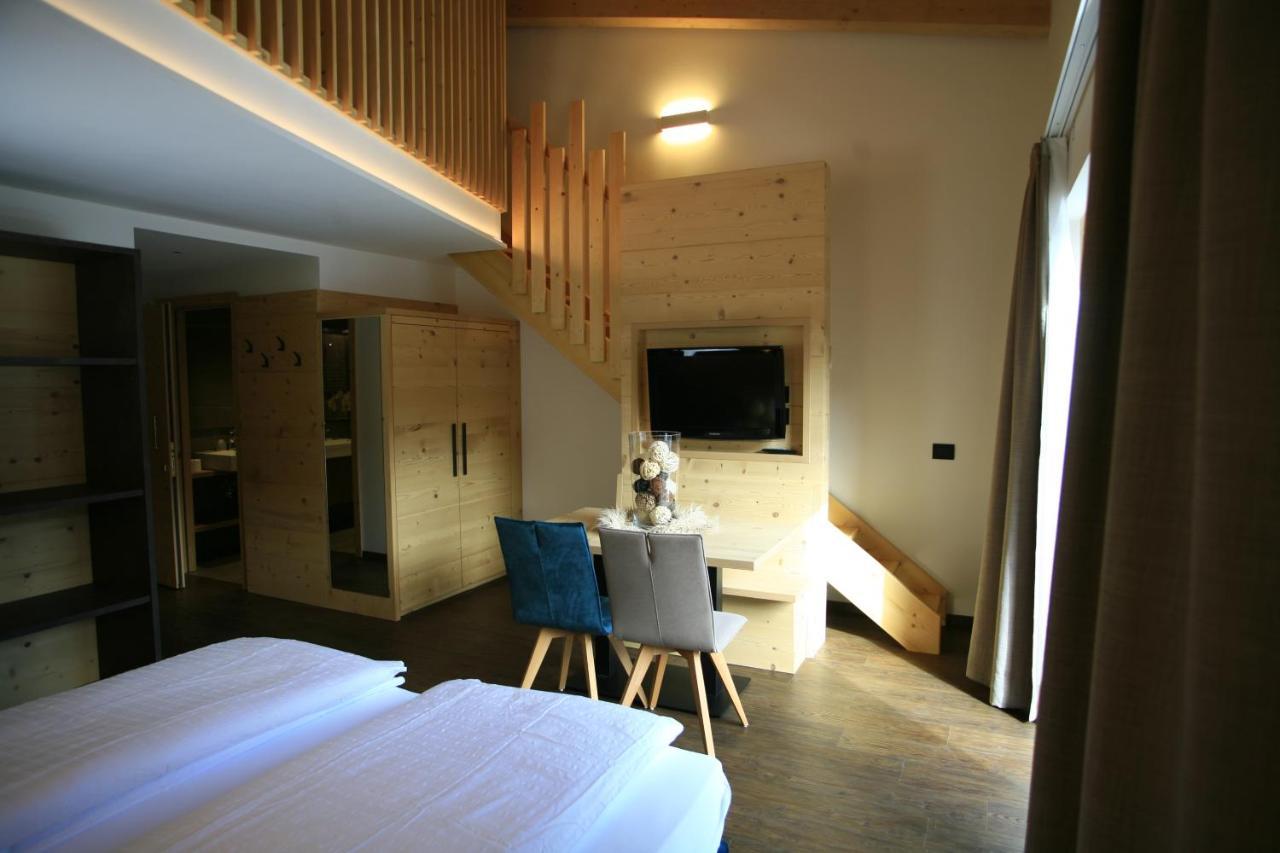 Alpen Hotel Vidi Madonna Buitenkant foto