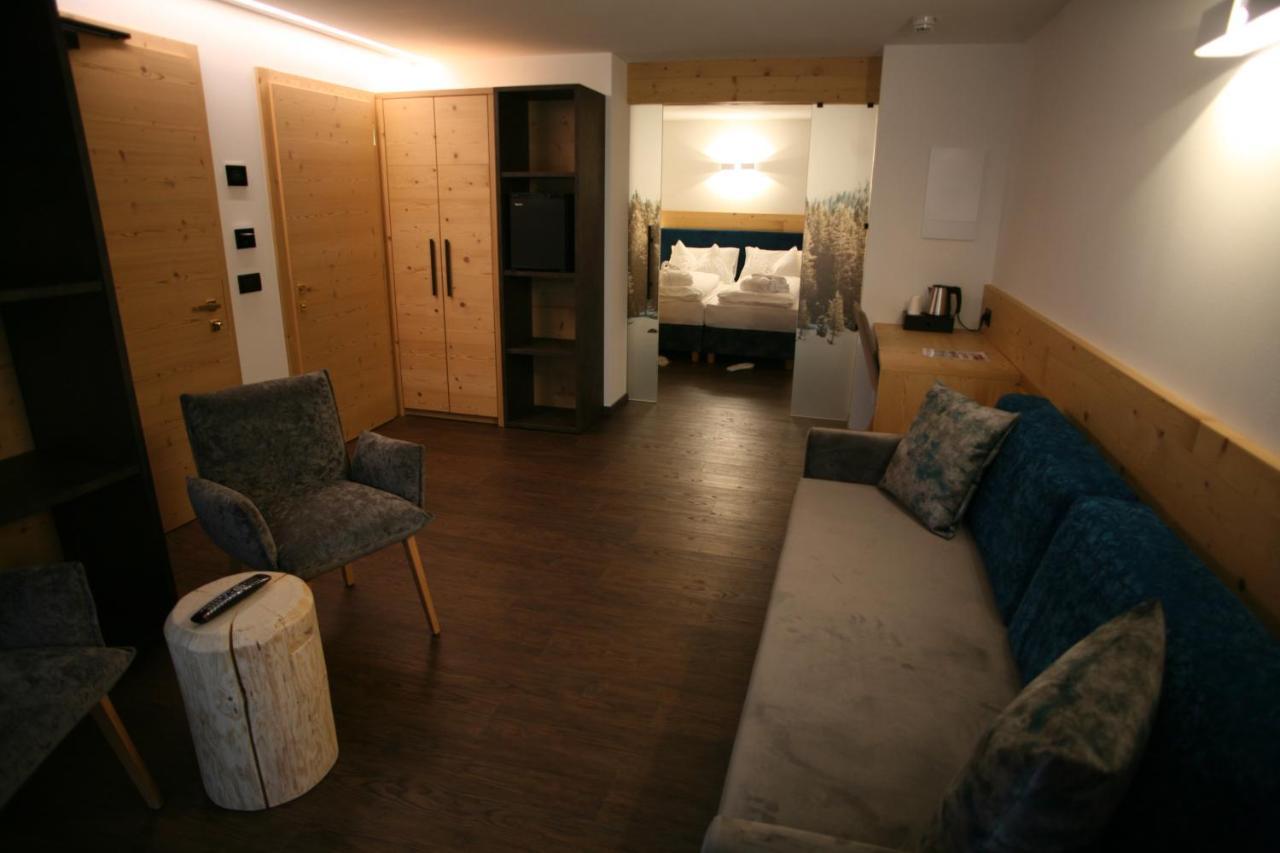 Alpen Hotel Vidi Madonna Buitenkant foto