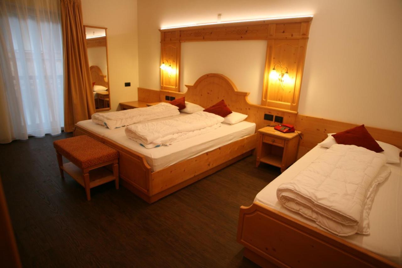 Alpen Hotel Vidi Madonna Buitenkant foto