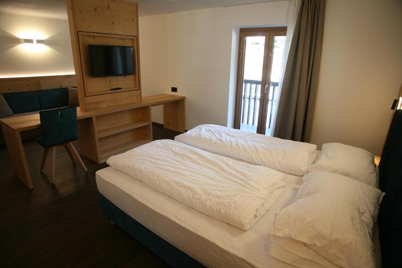 Alpen Hotel Vidi Madonna Buitenkant foto