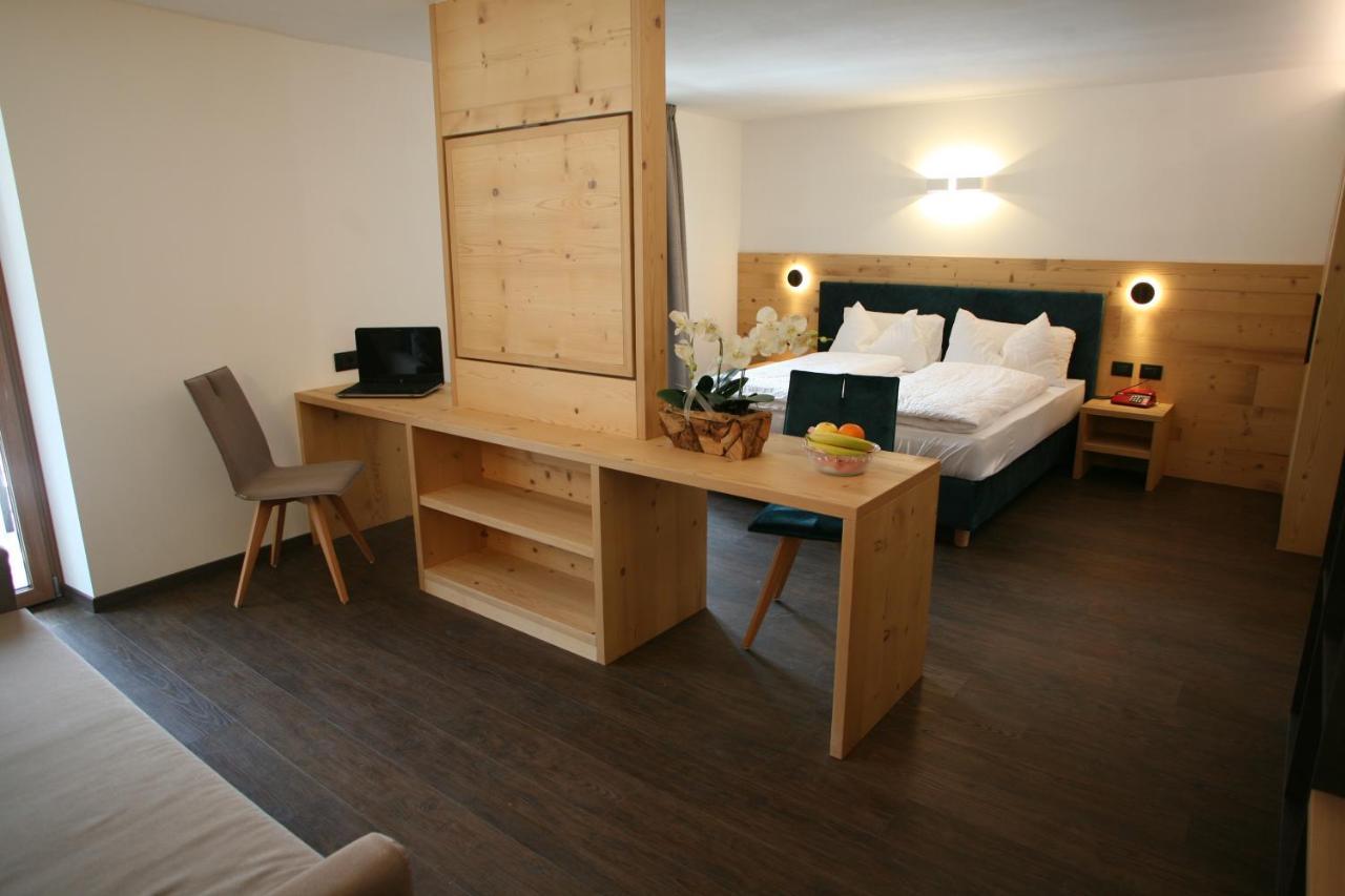 Alpen Hotel Vidi Madonna Buitenkant foto