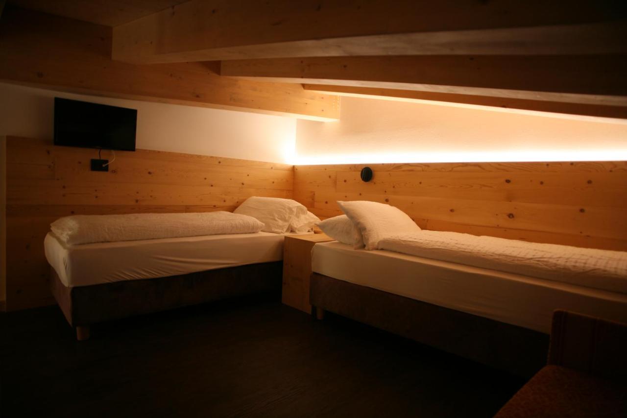 Alpen Hotel Vidi Madonna Buitenkant foto